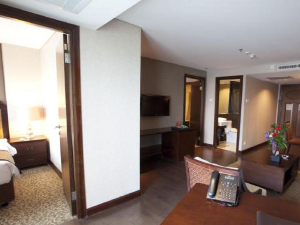 The Valley Resort Hotel Cimenyan Luaran gambar