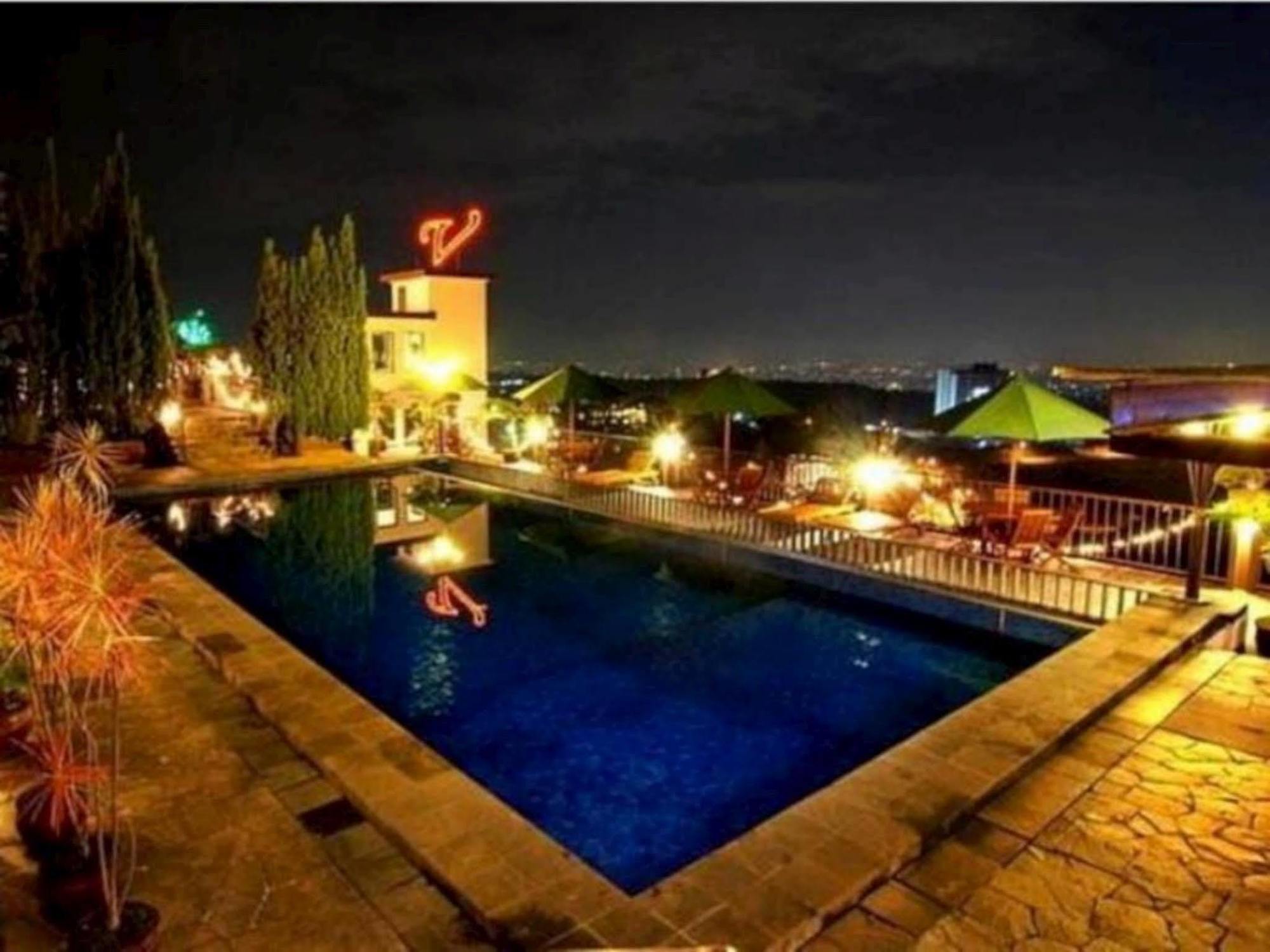 The Valley Resort Hotel Cimenyan Luaran gambar